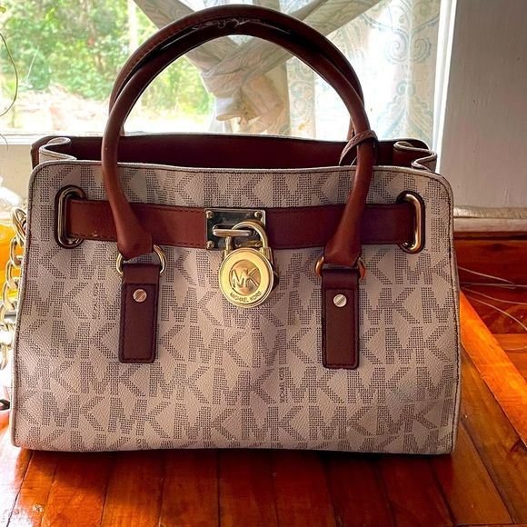 Michael Kors Collection Handbags - Authentic Michael Kors Hamilton Logo Tote in Vanilla. MK#: 30T2GHMS3B